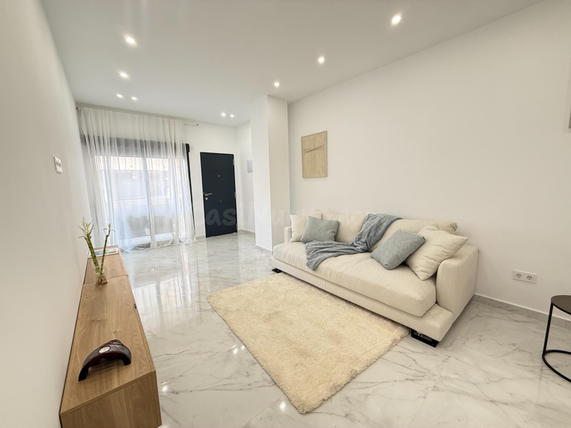 APARTAMENTO DE 2 DORMITORIOS Y 2 BAÑOS EN TORREVIEJA (PLAYA DEL CURA)