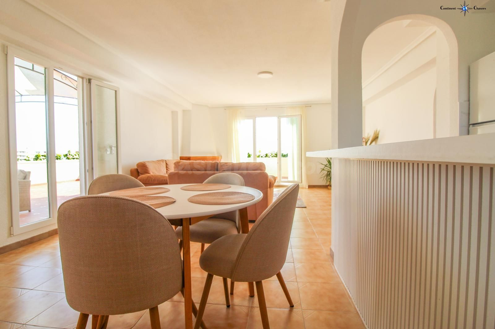 🌅 Exclusivo ático en Punta Prima con amplia terraza y vistas - foto 3