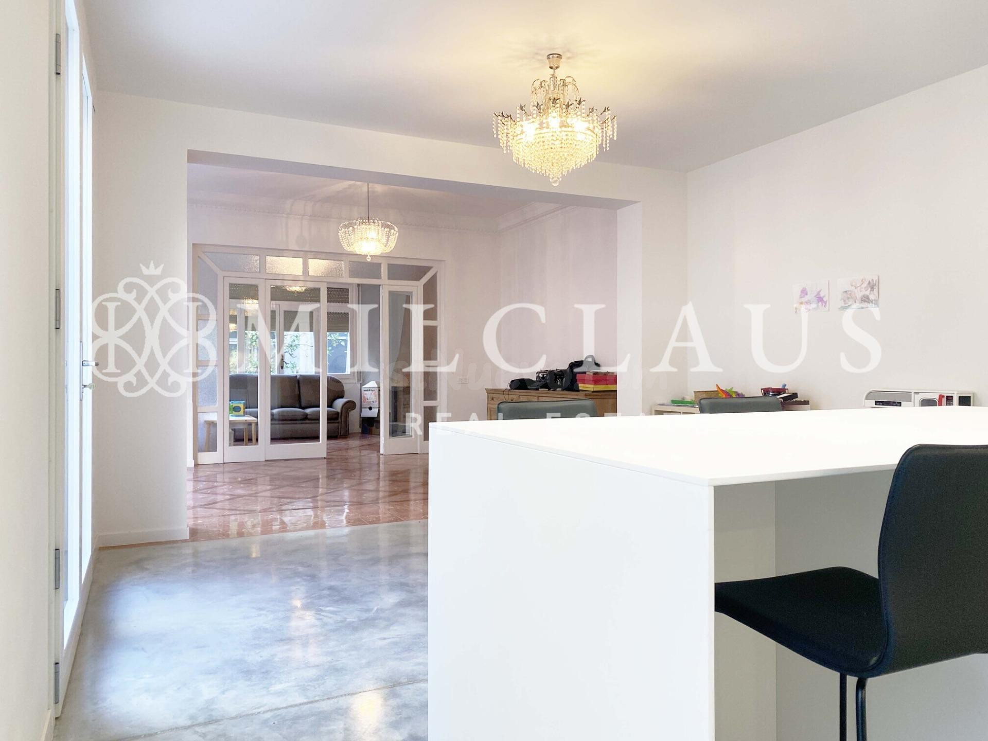 Exclusiva casa señorial en el centro de Terrassa - foto 3