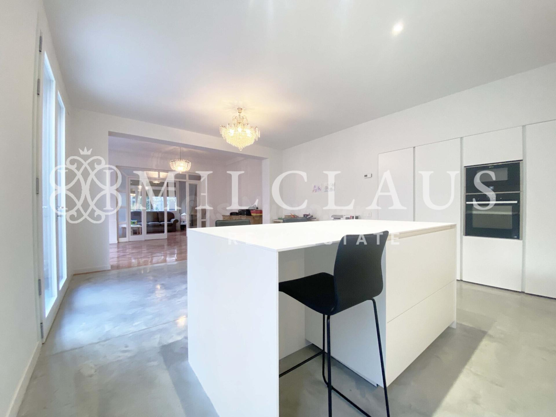Exclusiva casa señorial en el centro de Terrassa - foto 4