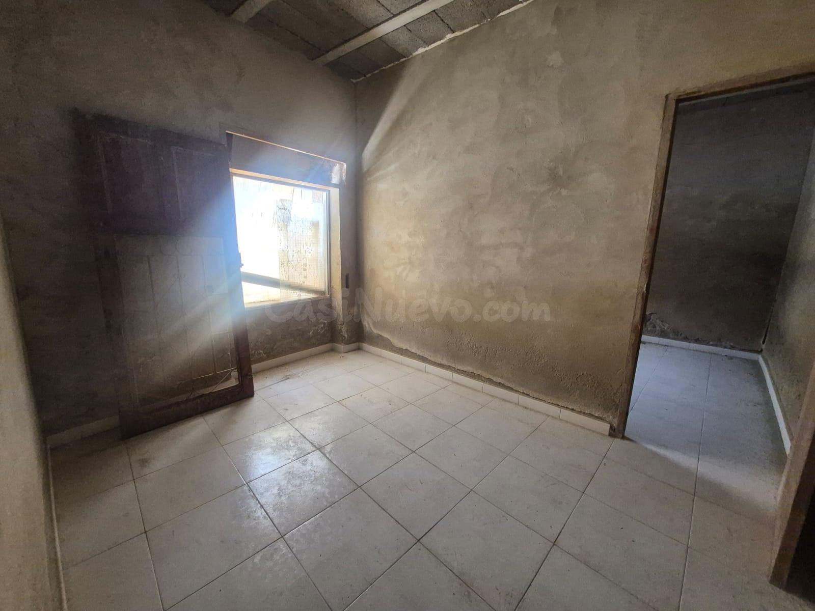 Casa en Águilas - Oportunidad de Reforma - foto 3