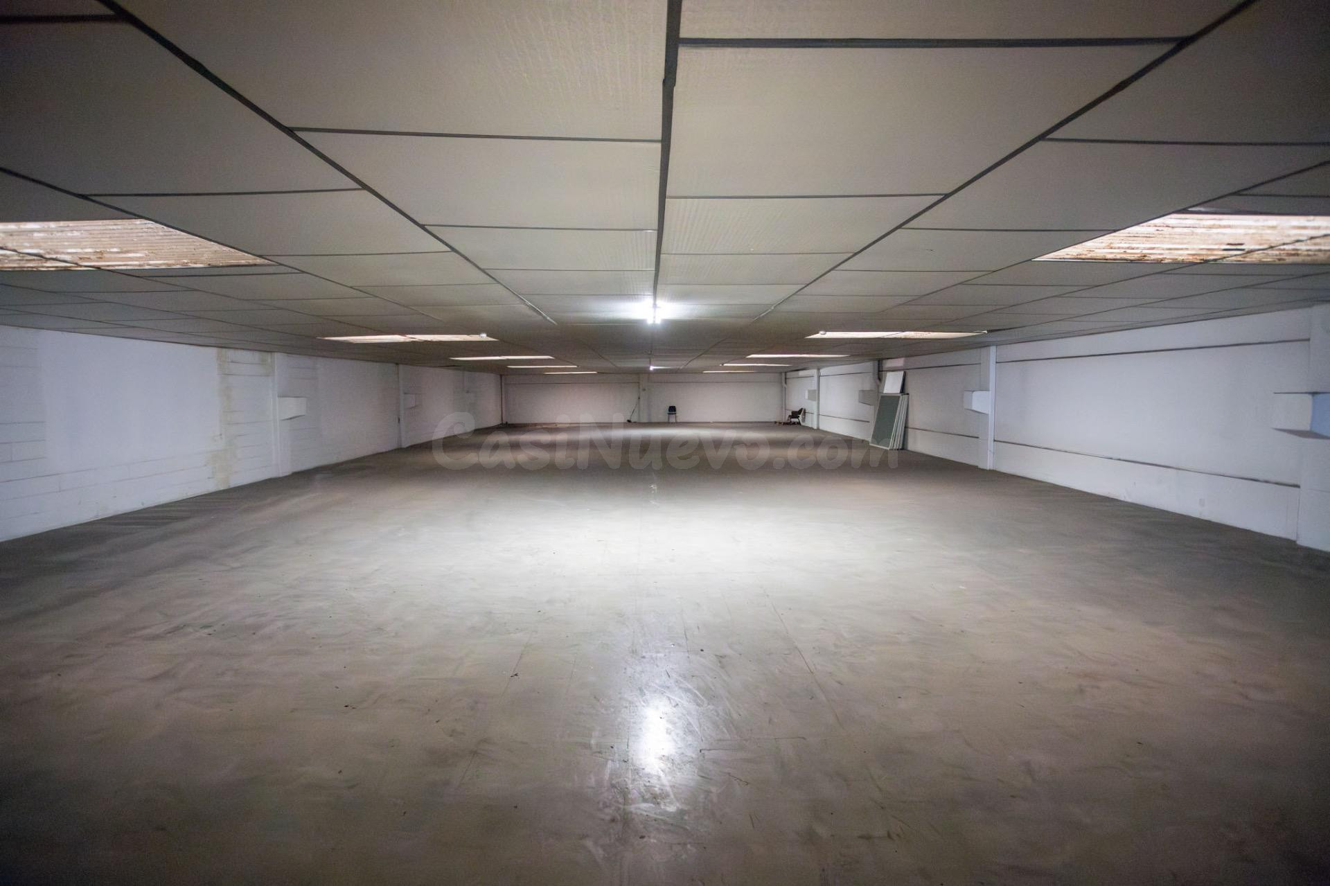 NAVE INDUSTRIAL EN POLIGONO RIU CLAR