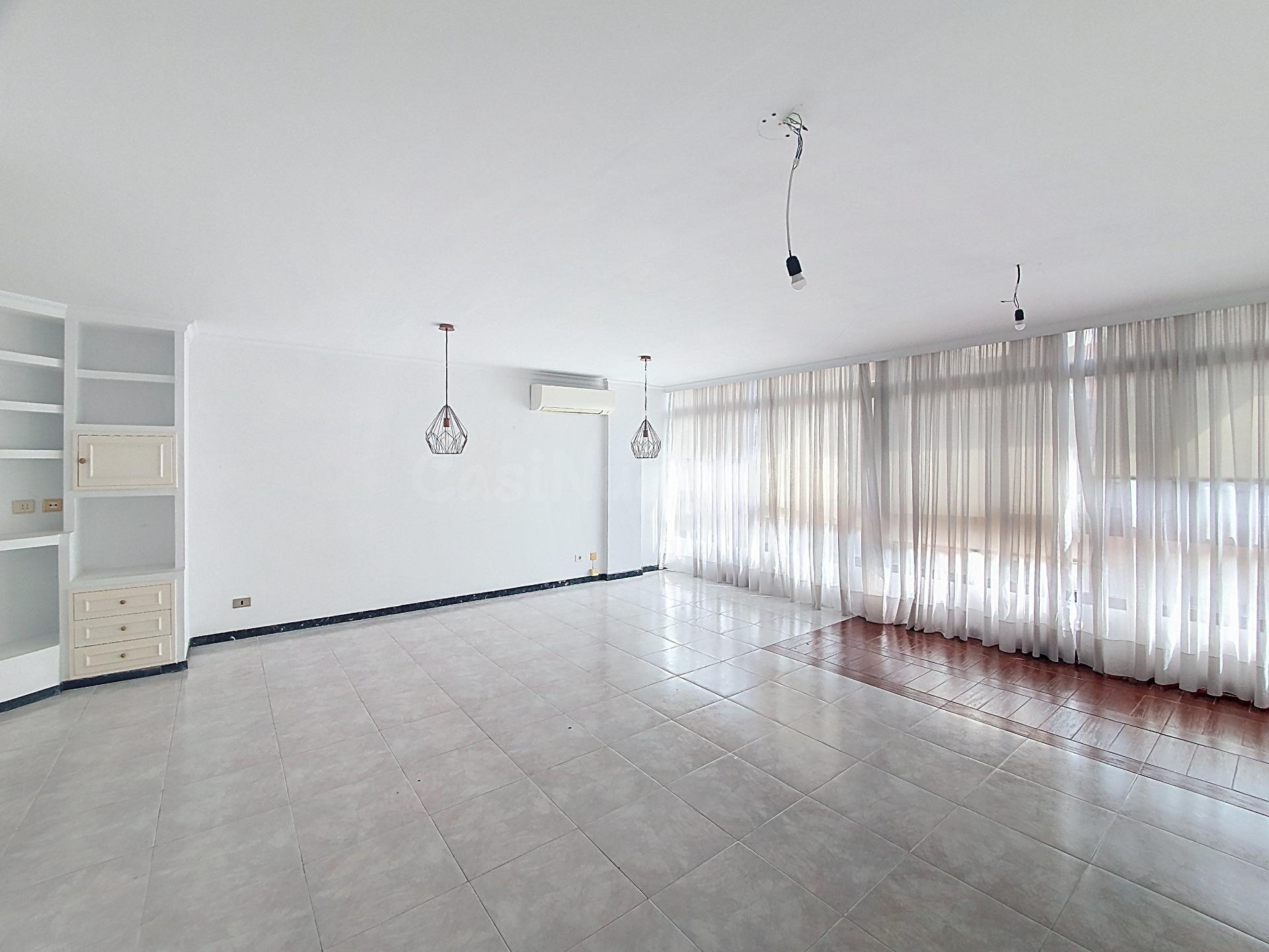 Piso luminoso y amplio en calle Albareda, una vivienda espec - foto 5