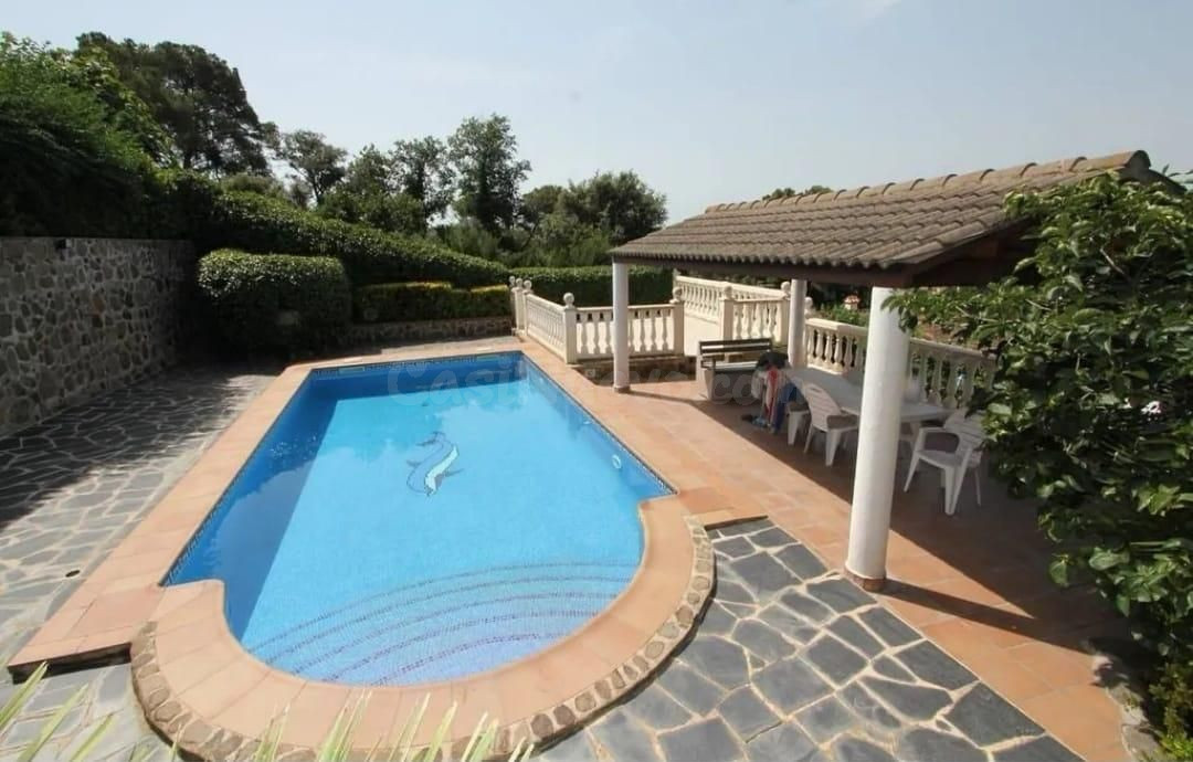 PRECIOSA CASA A 4 VIENTOS EN MAÇANET - foto 2