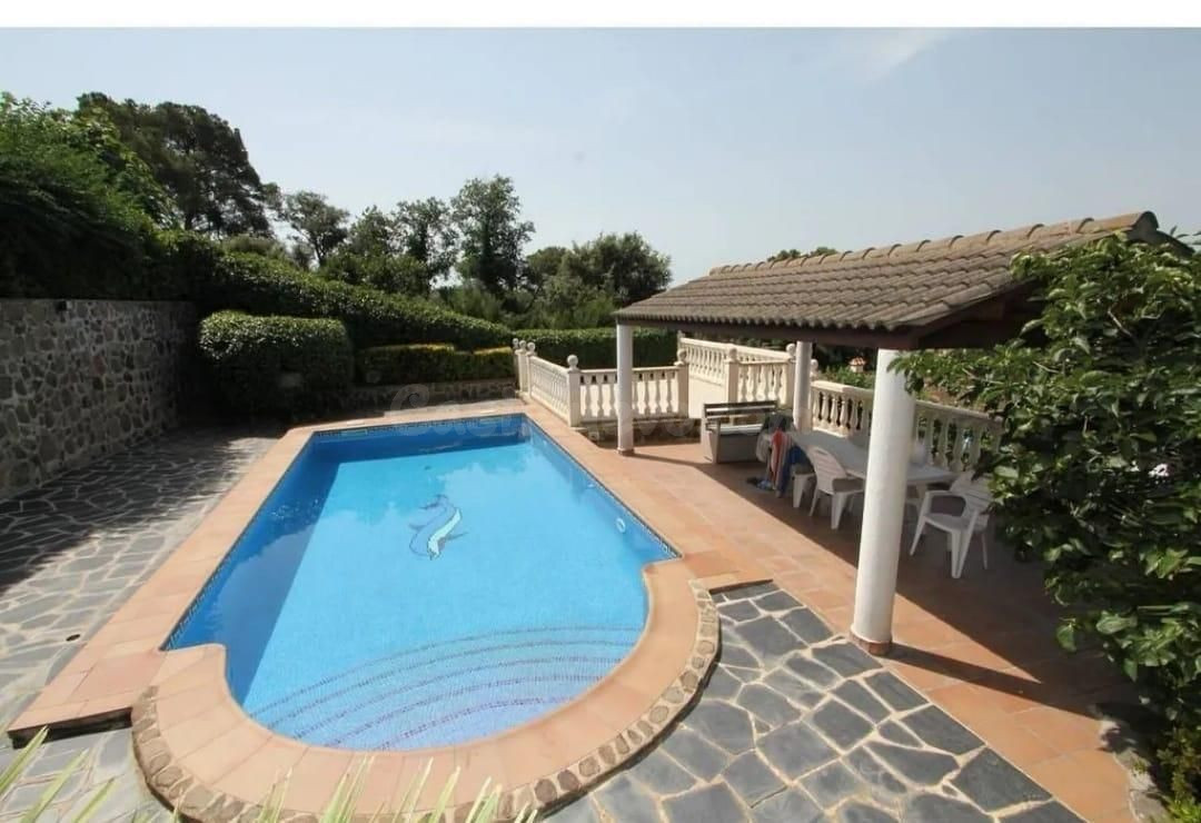 PRECIOSA CASA A 4 VIENTOS EN MAÇANET - foto 5