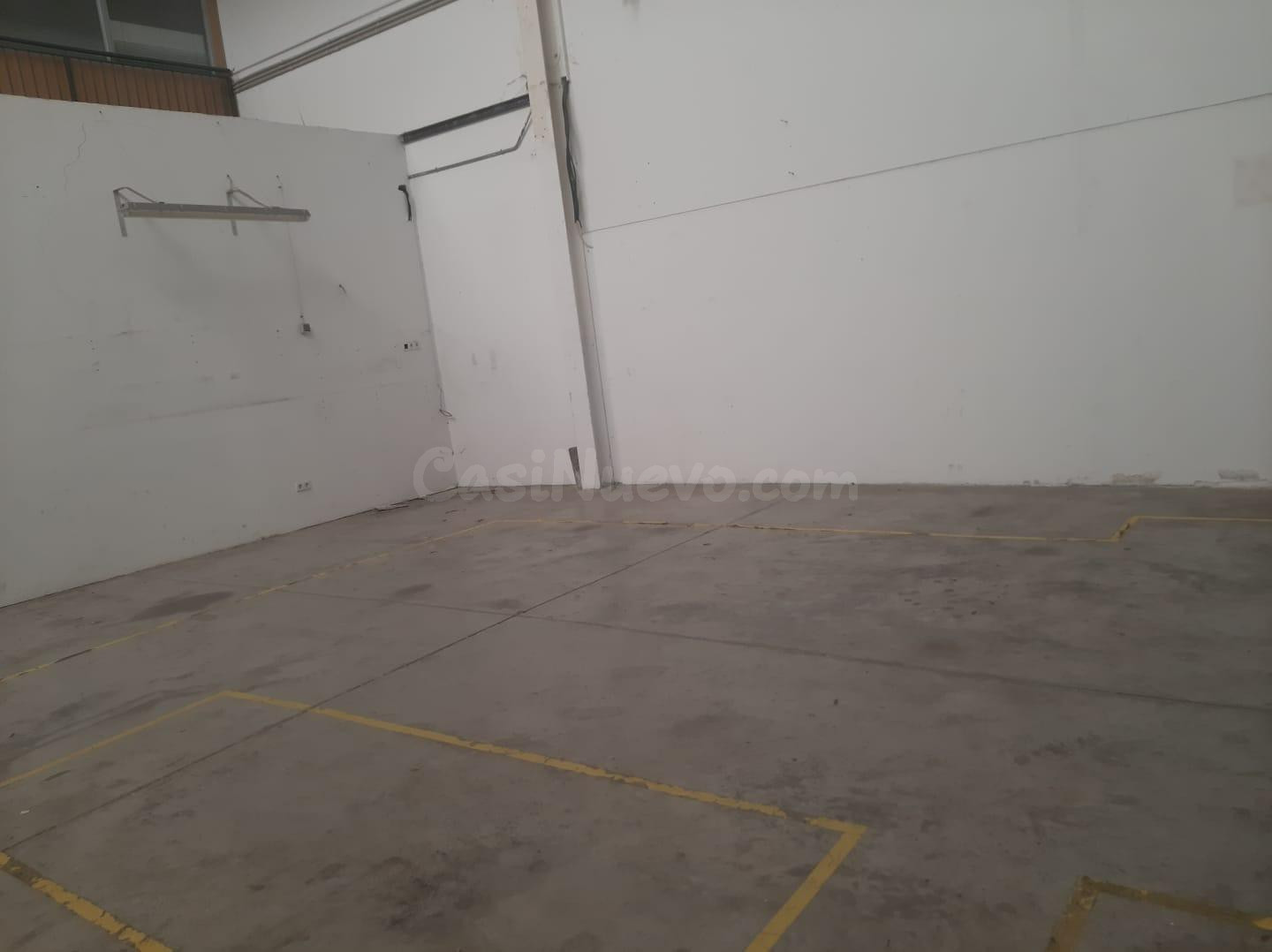 ESTUPENDA NAVE EN ALQUILER EN LA NEGRILLA - foto 5
