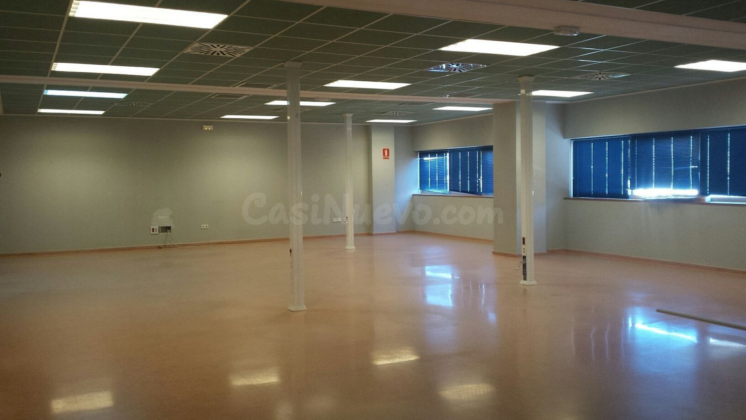 OFICINA DISPONIBLE EN ZONA EMPRESARIAL DE SEVILLA ESTE