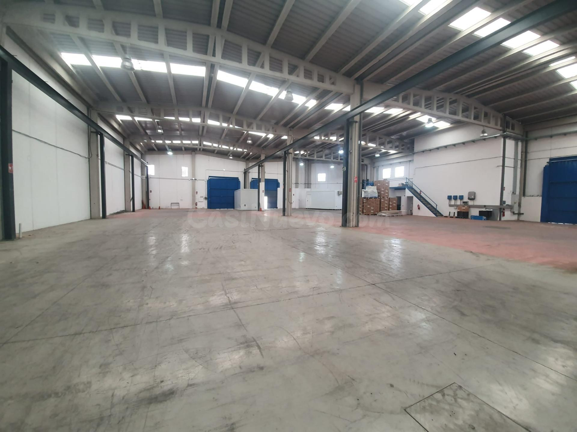 NAVE EN VENTA EN RENTABILIDAD - foto 5