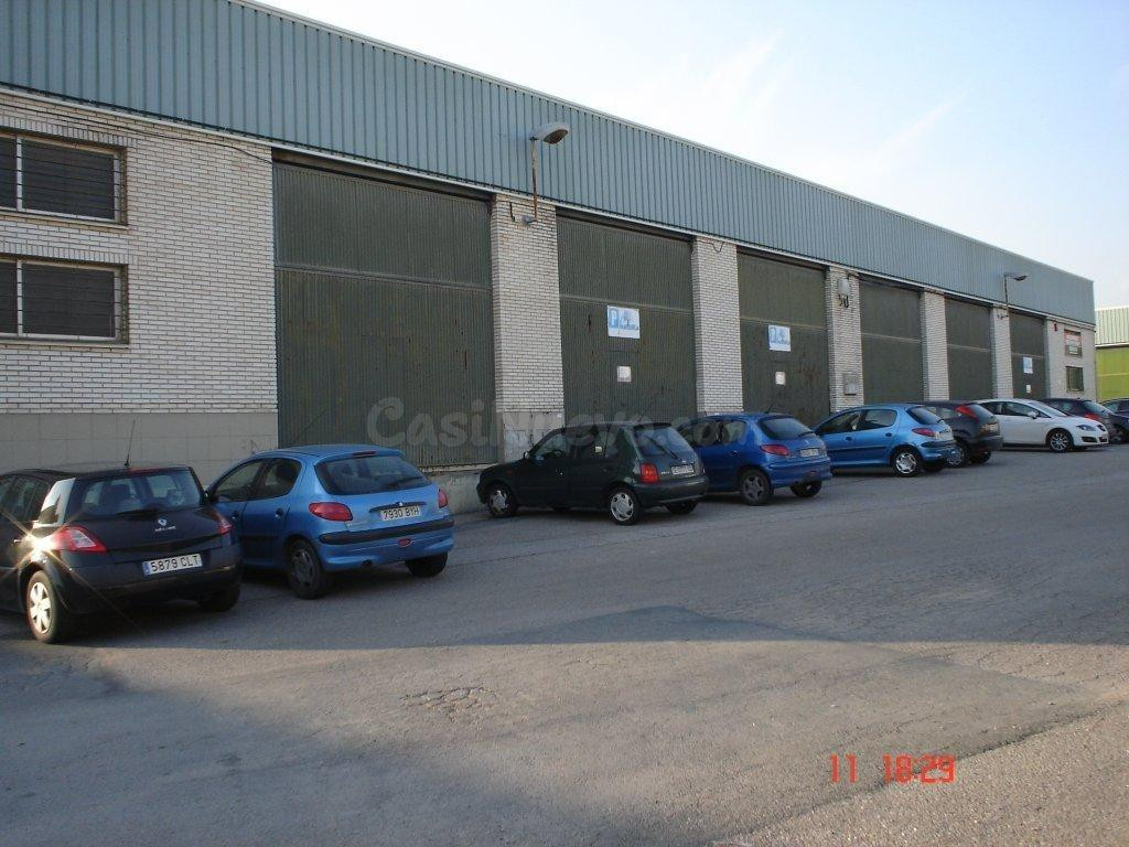 NAVE EN VENTA JUNTO A LA A-92