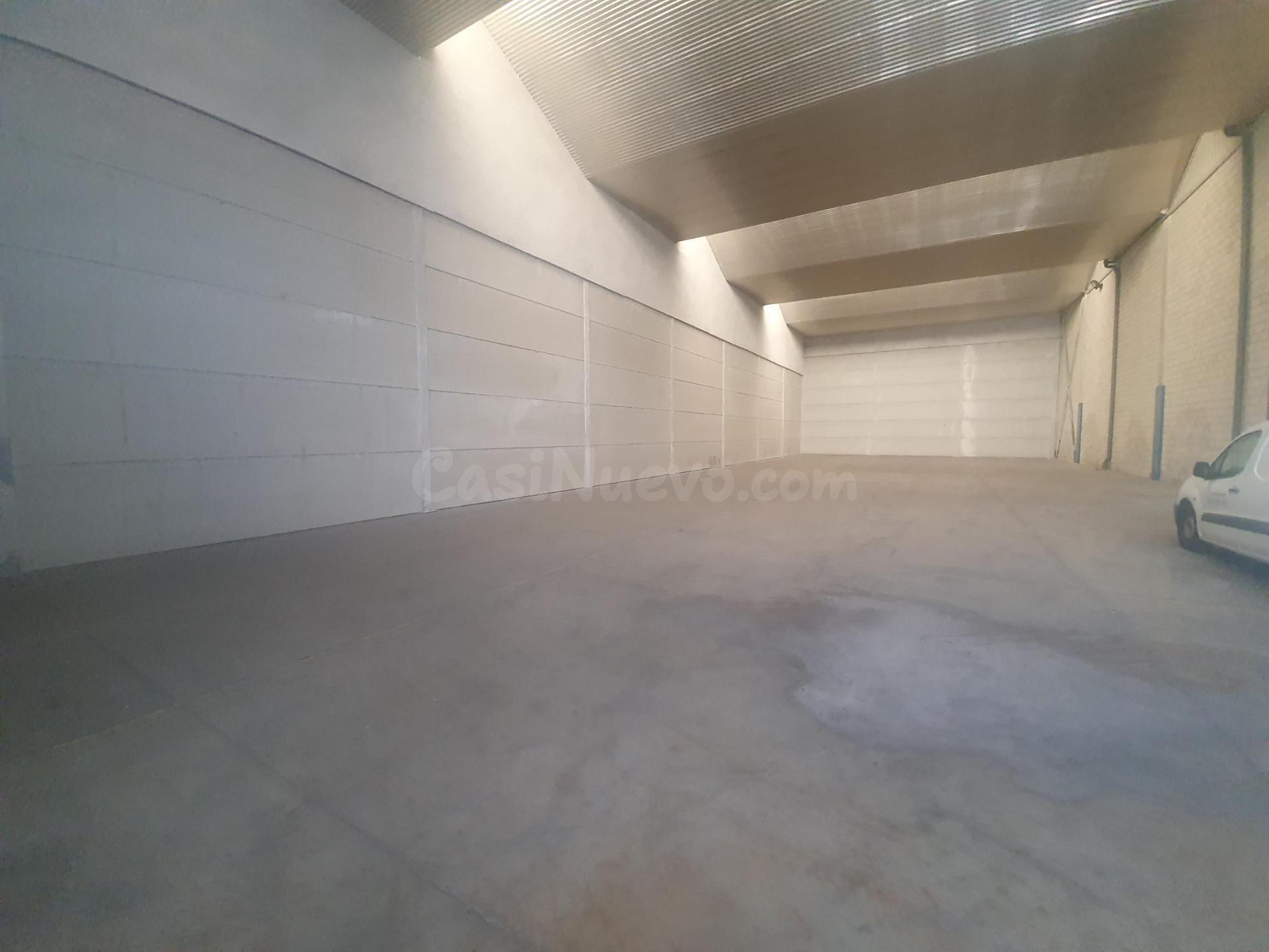 ESTUPENDA NAVE PARA ALMACÉN