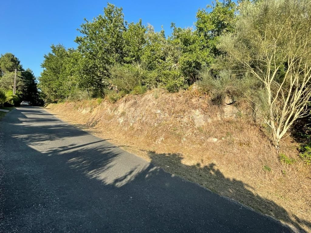 PARCELA DE 4846M2  A 15 MINUTOS DE OURENSE , ORDENANZA ACTUAL CONSTRUCCIÑN 2 VIVIENDAS