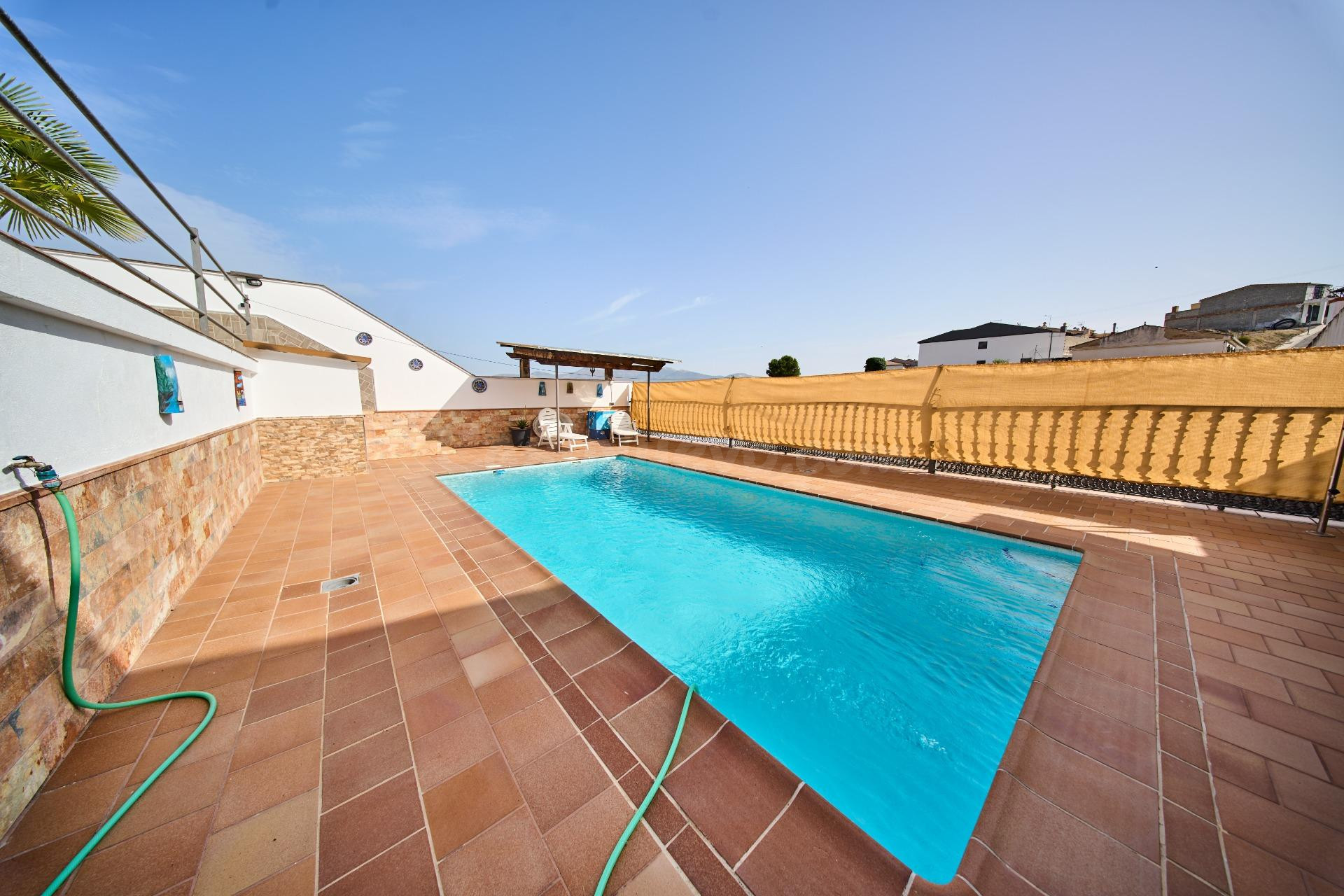 🏡ESPECTACULAR CASA DE 380m2 CON PISCINA PRIVADA, TERRAZA, DO - foto 4
