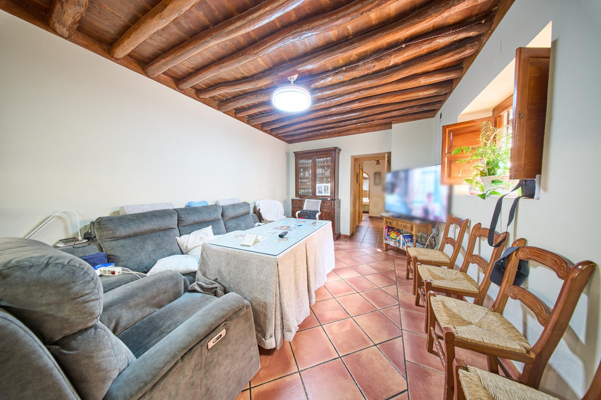 Gran casa con múltiples posibilidades en el corazón de Alhama de Granada