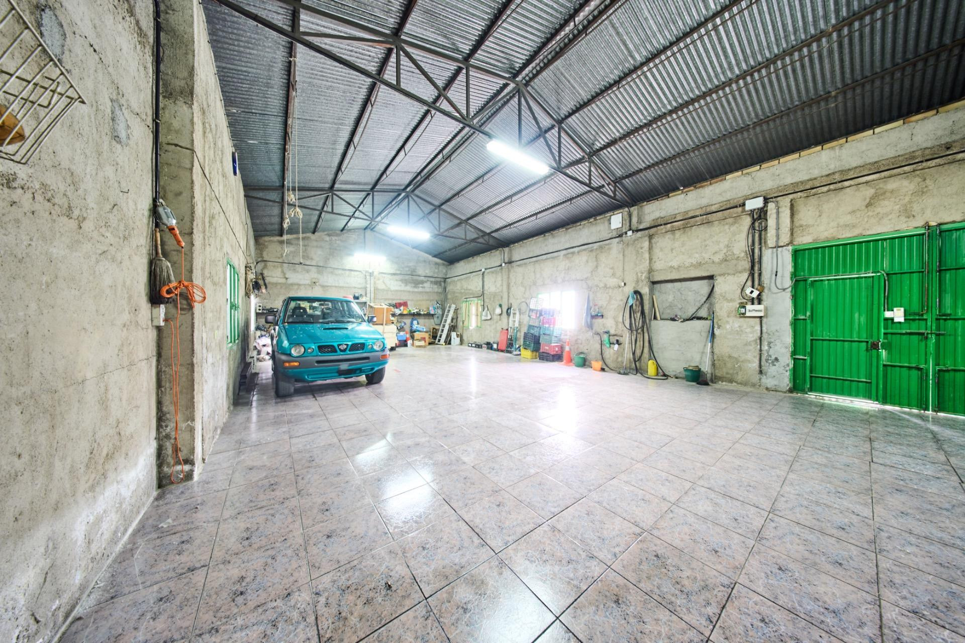 NAVE EN PINOS PUENTE