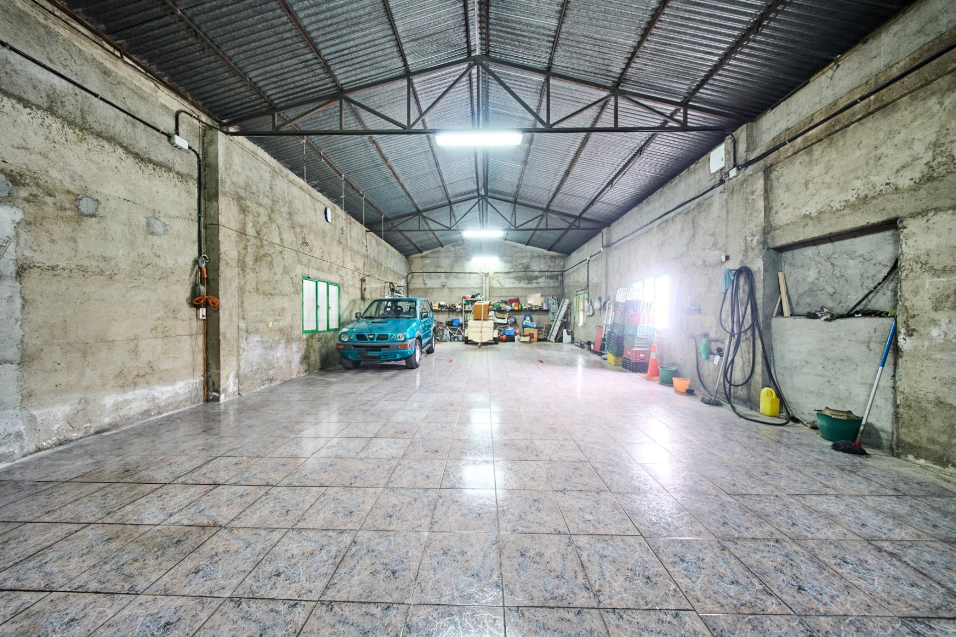 NAVE EN PINOS PUENTE - foto 2