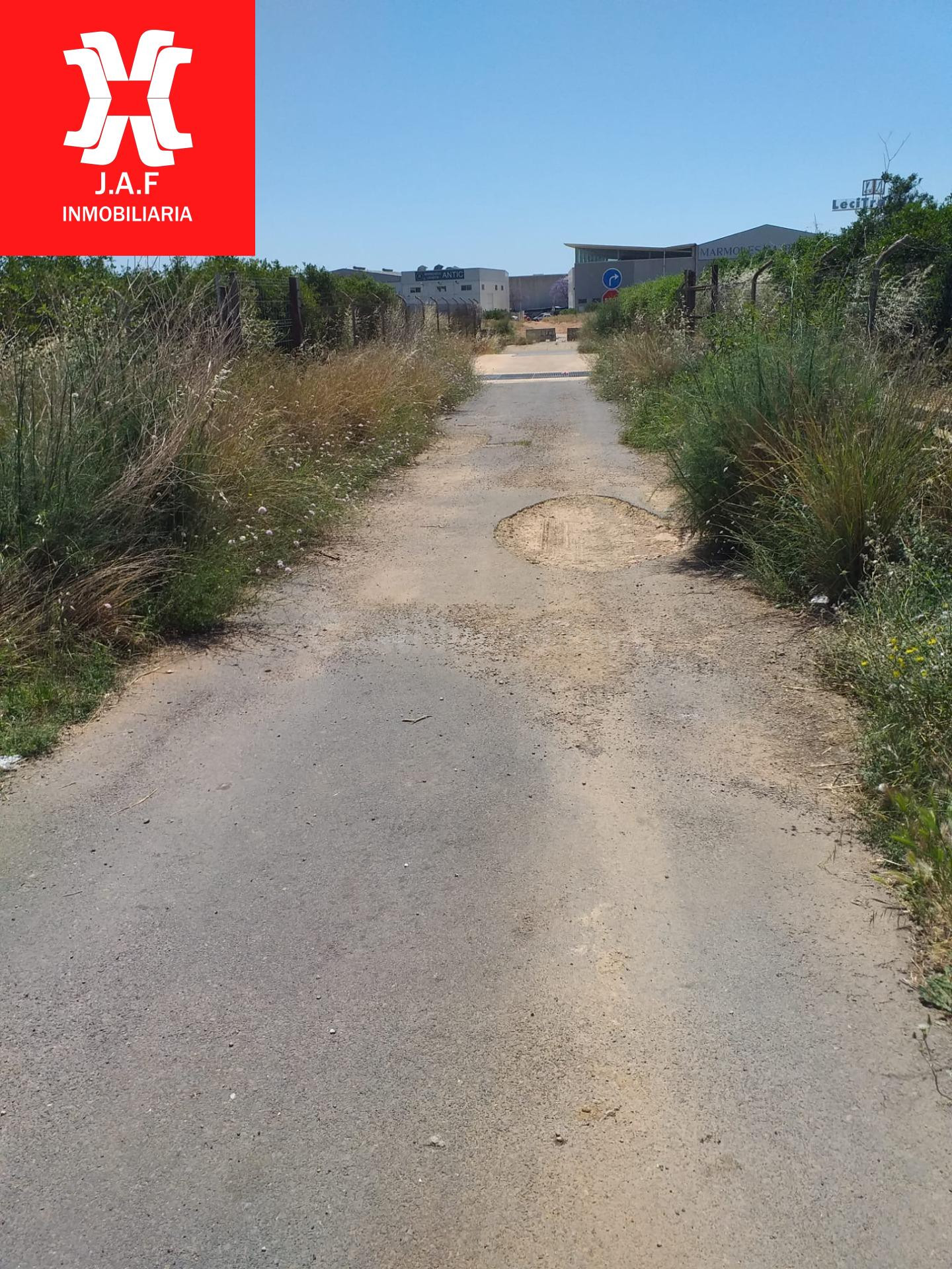 TERRENO ECONÓMICO RUSTICO A LA VENTA EN MONCADA.ZONA POLIGONO 3-AUTOVIA A7.