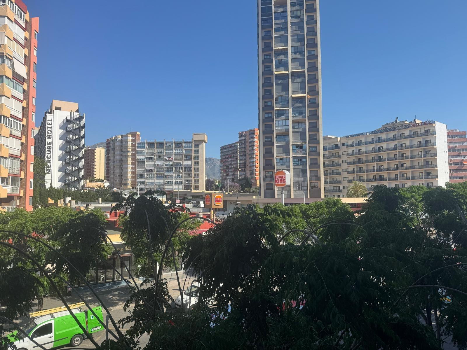 PISO EN AV REY JAIME PRIMERO MUY CERCA DE LA PLAYA.
