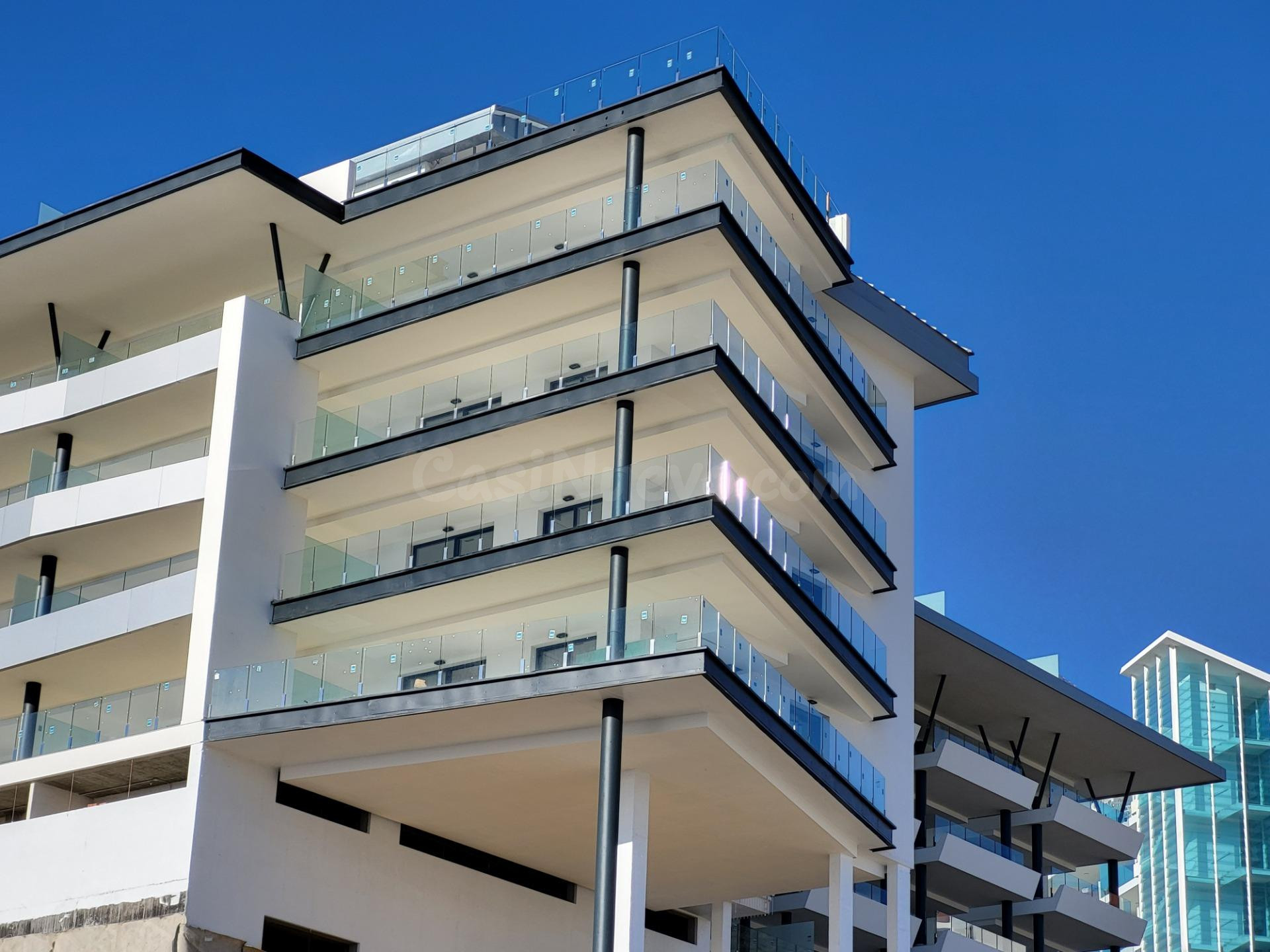 Apartamento con terraza en Reserva del Higuerón – Fuengirola