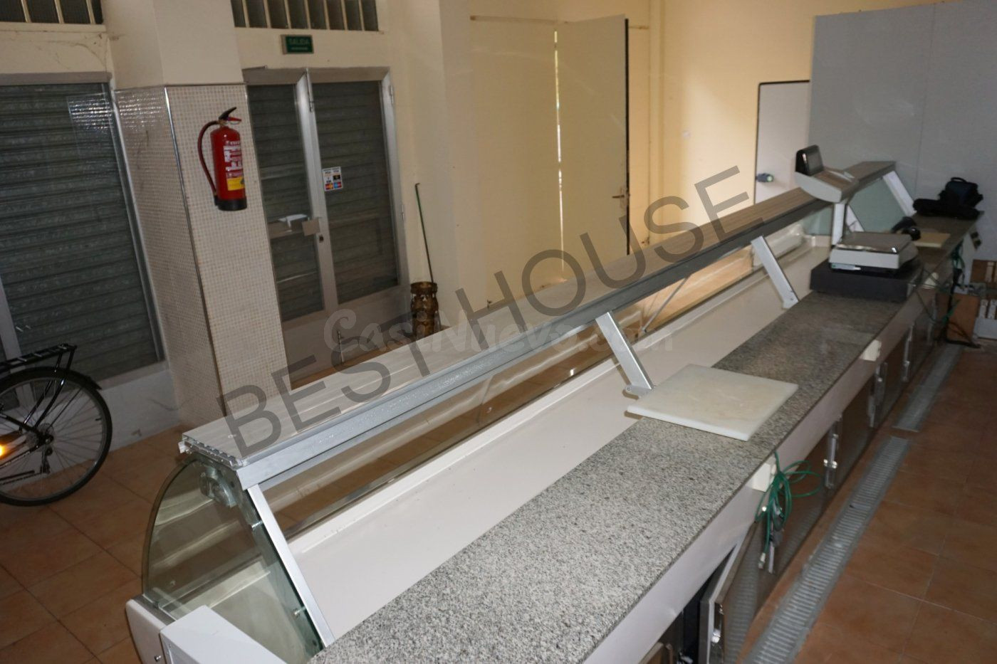LOCAL COMERCIAL EN VENTA EN PLAZA DE LA ZUMAQUERA