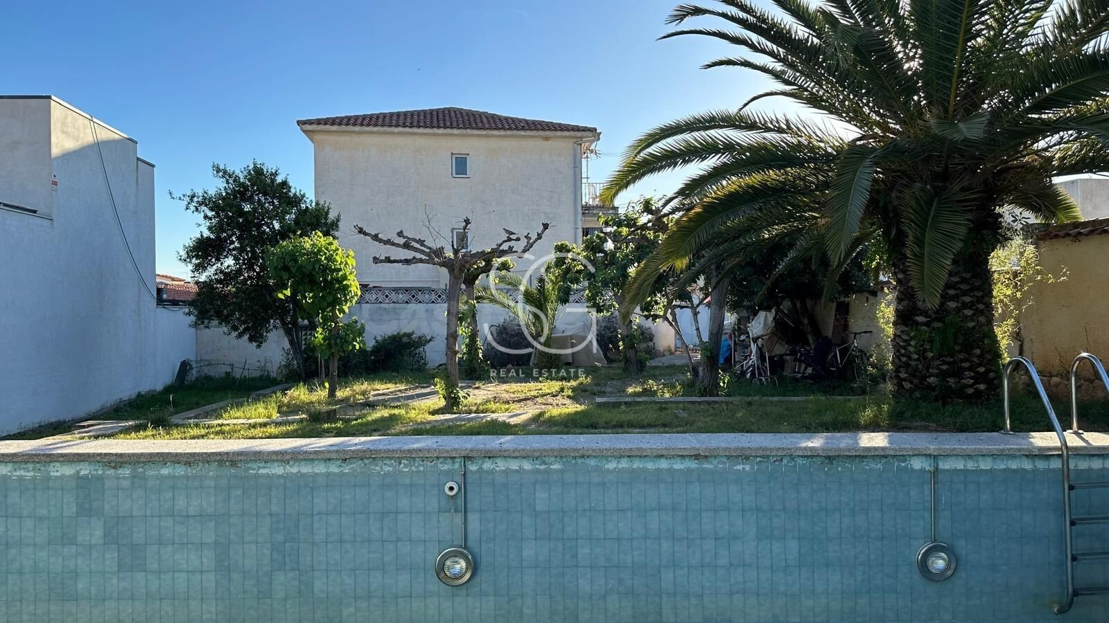 Oportunidad Única: Solar Urbano de 434m2 en la Exclusiva Urbanización de Clarà, Torredembarra