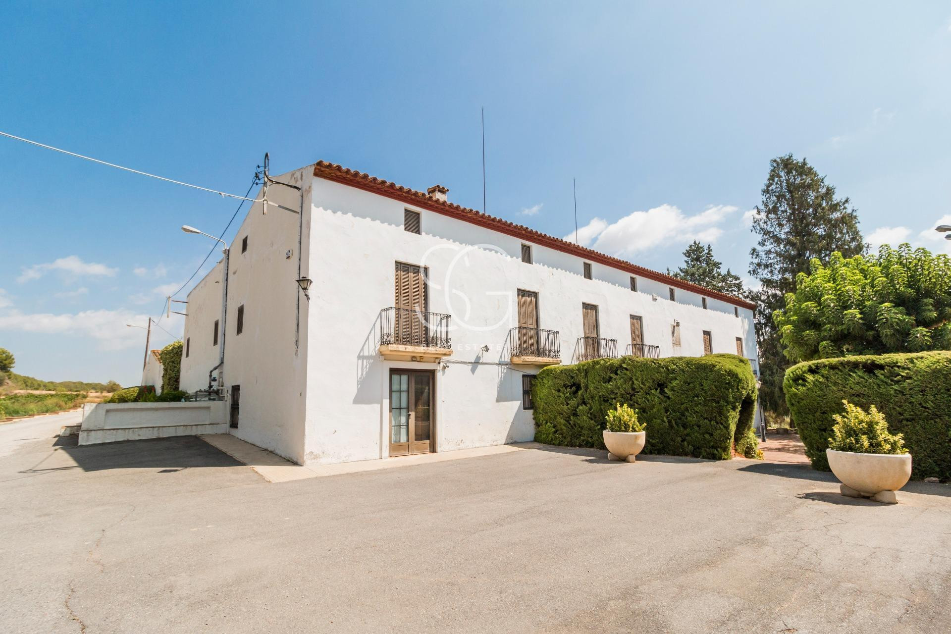 Extraordinaria Masía/ Bodega en Castellet i la Gornal - foto 4