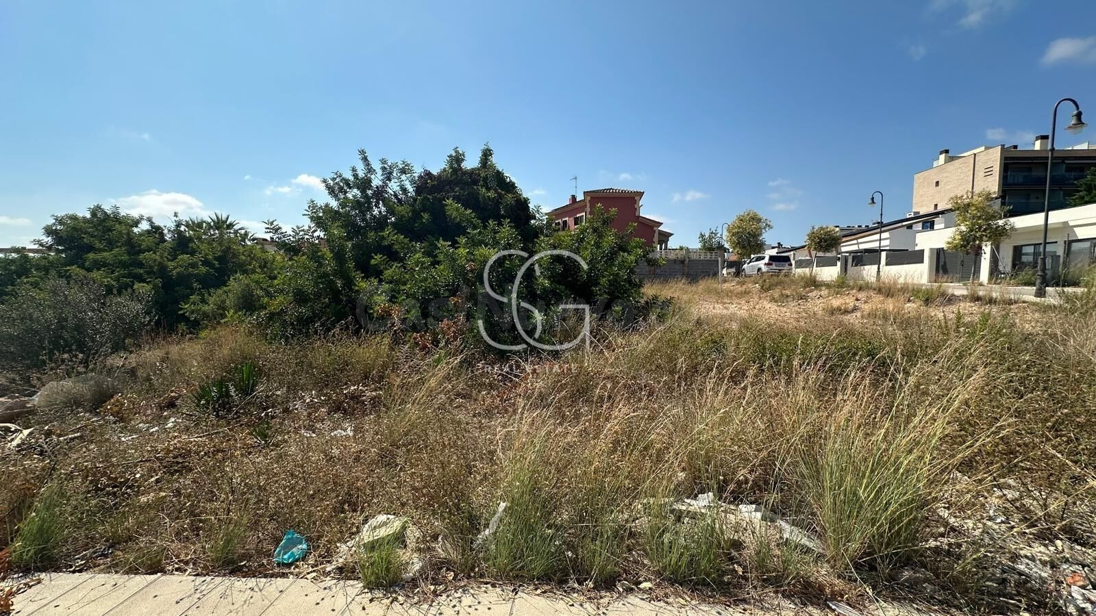 Descubre el terreno de tus sueños en El Francaset, Roda de Berà, Tarragona.