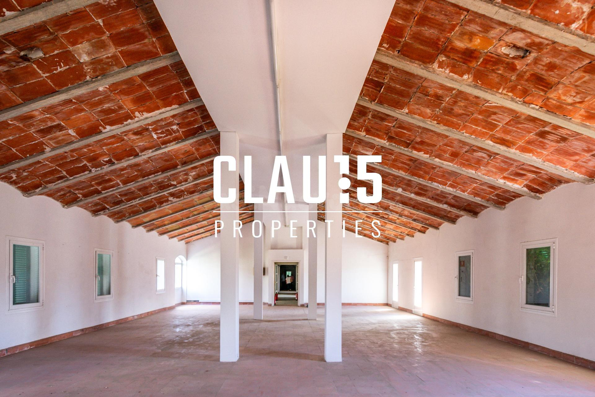 Hostal histórico en venta para reformar en Tordera