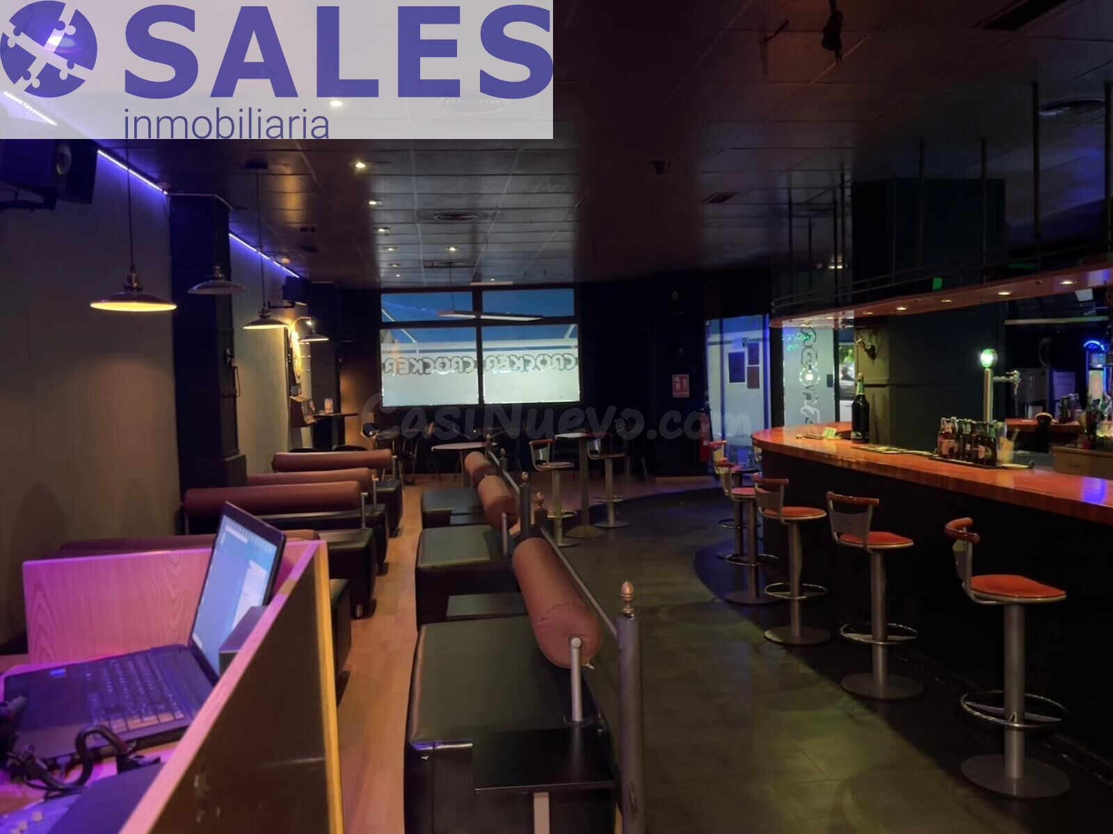 Se vende Pub en Patraix con licencia vigente y completamente equipado