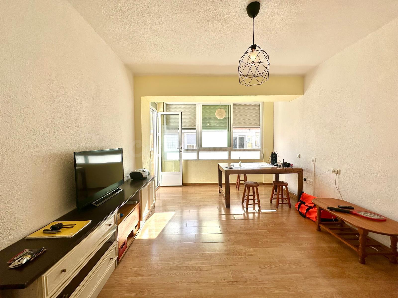 APARTAMENTO EN COLONIA SAN ESTEBAN CON 3 HAB Y 1 BAÑO