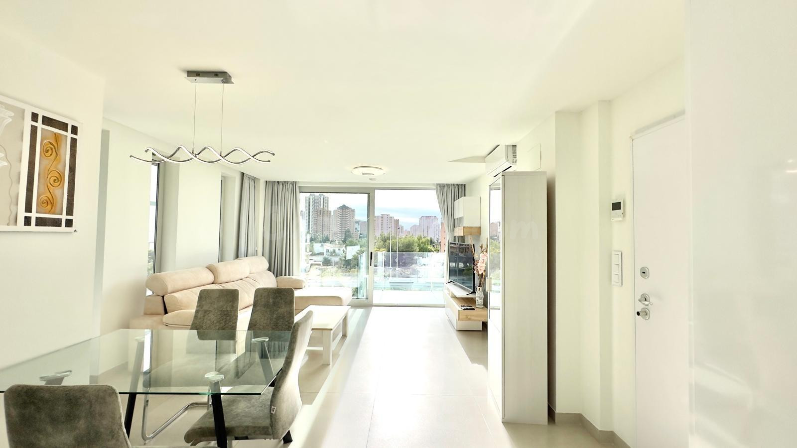 PISO CON 2 HAB 2 BAÑOS Y ZONAS COMUNES DE LUJO
