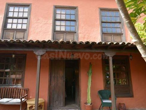 Encantadora Casa Canaria con Vistas al Mar en El Amparo, Icod de los Vinos