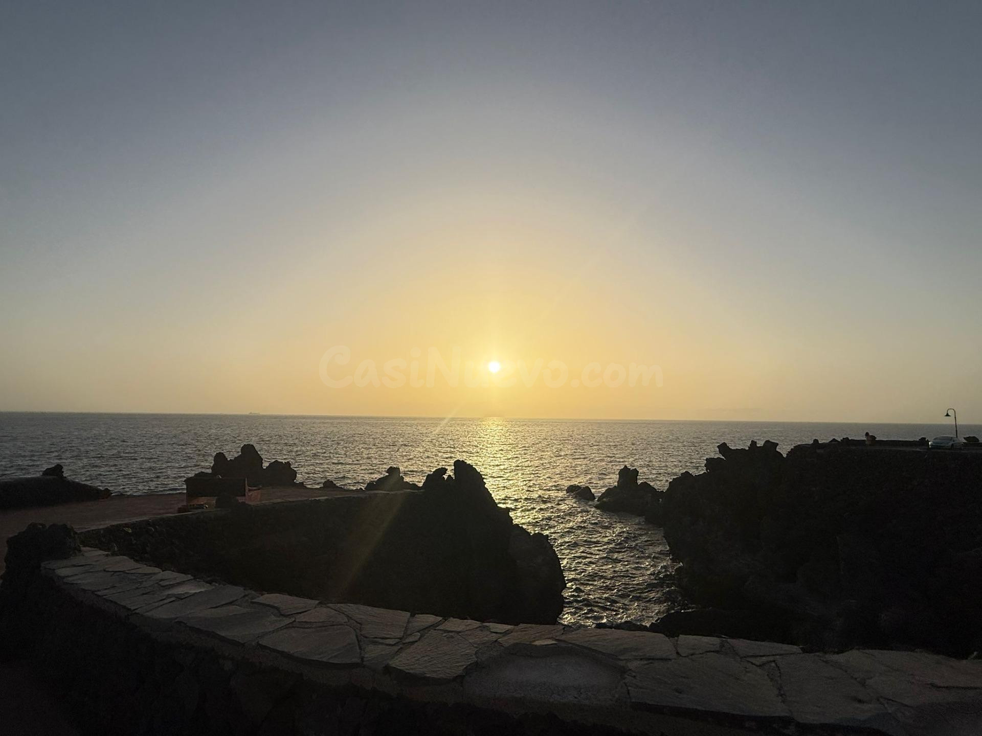 Apartamento reformado con terraza, piscina y plaza de aparcamiento en Costa Adeje