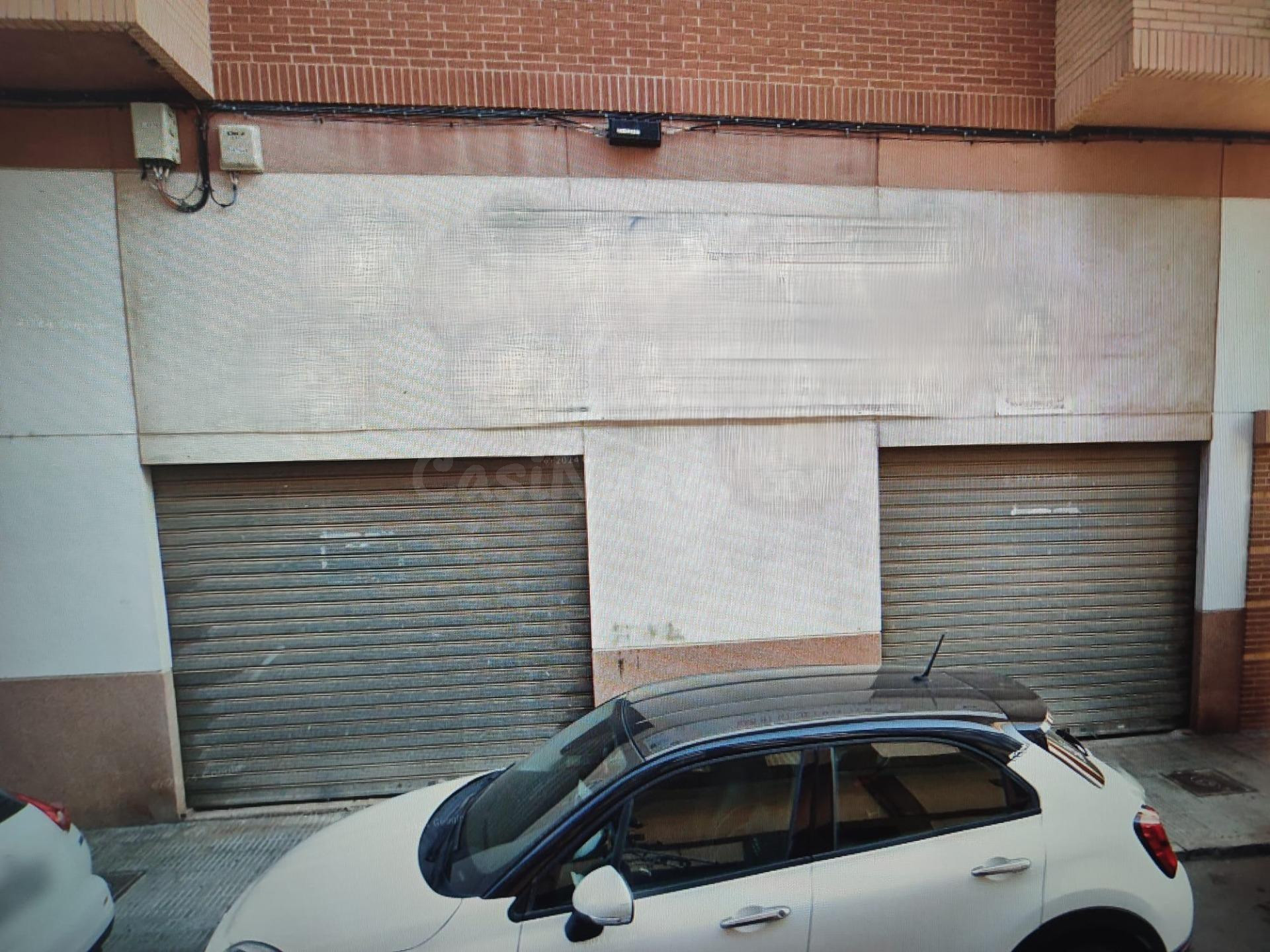 LOCAL COMERCIAL CON ZONA PARKING ARRIBA