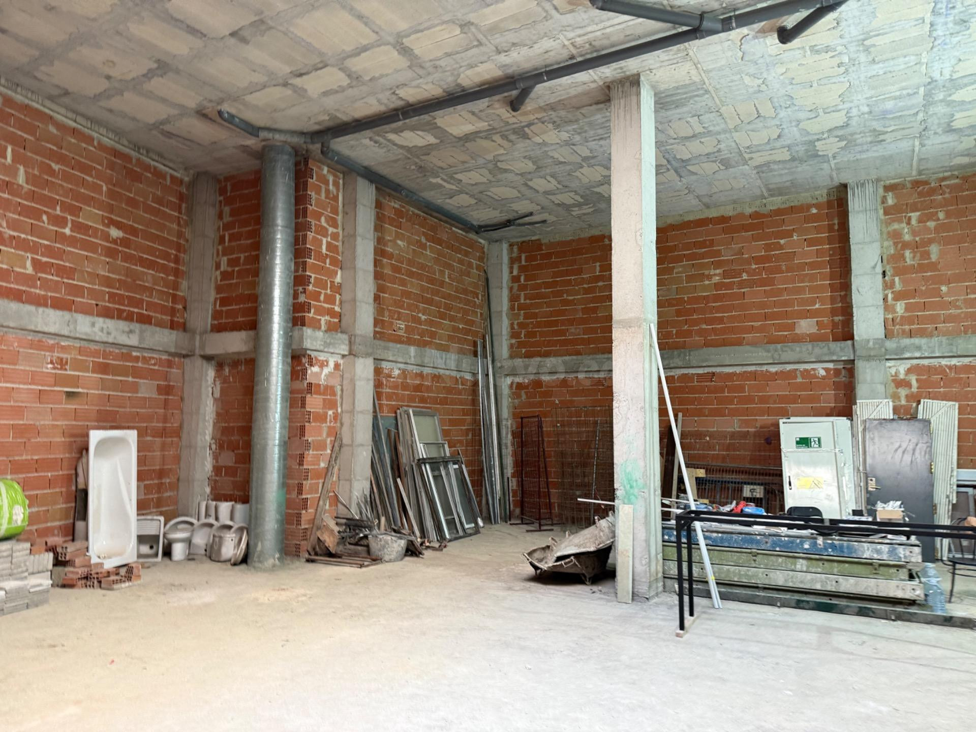 🚀 ¡NUEVO LOCAL COMERCIAL EN VENTA EN ALICANTE!