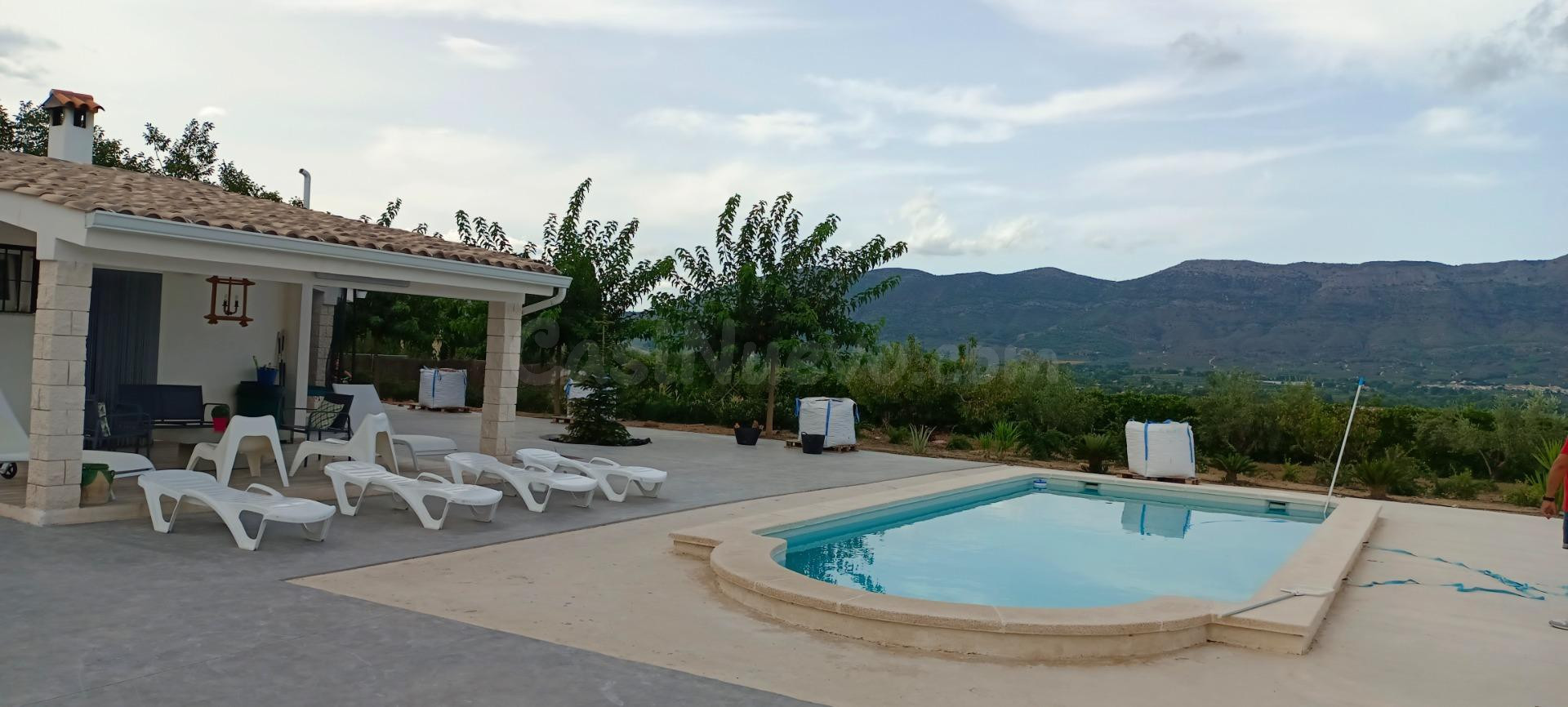 Oportunidad, Chalet a estrenar en Benimarfull. ¡Calidad de v - foto 2