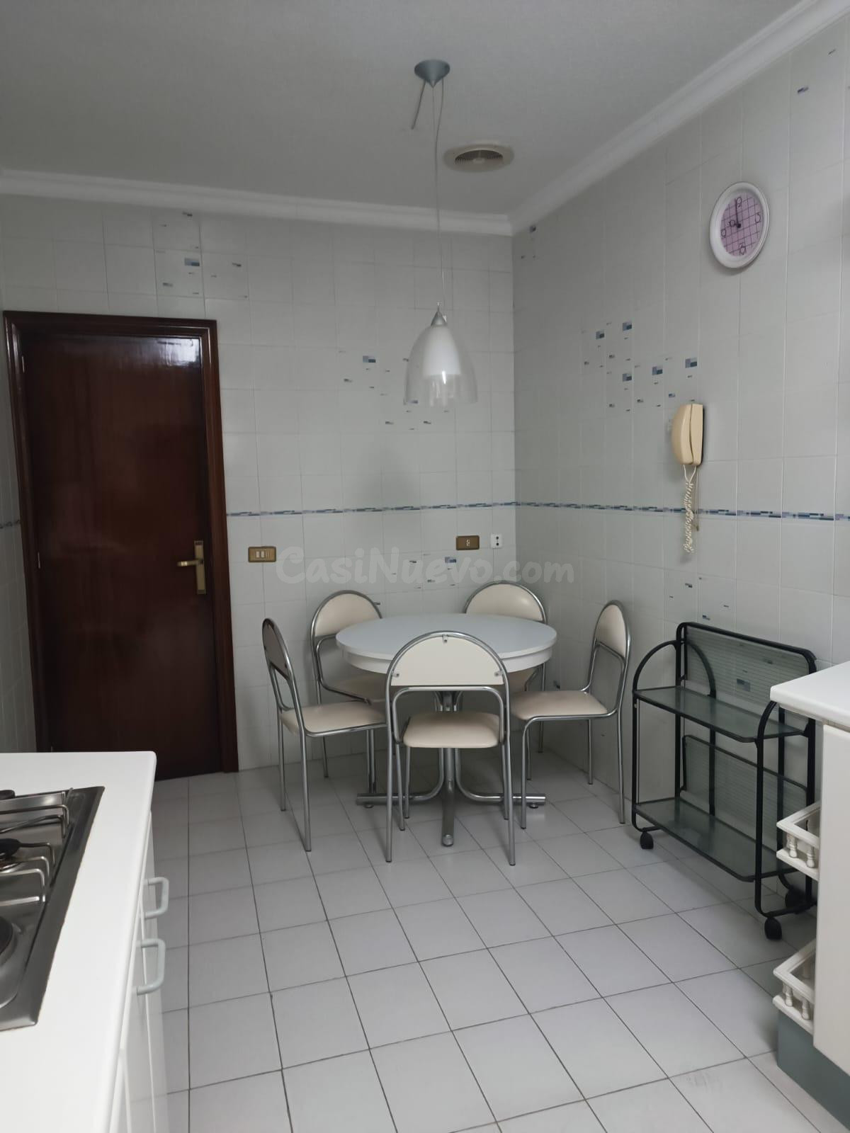 GRAN PISO EN ABARÁN – 207 m2, TODO EXTERIOR, HACE ESQUINA Y  - foto 5