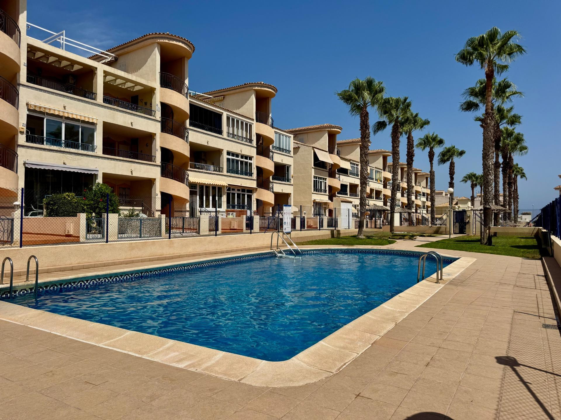 Apartamento moderno totalmente equipado – Los Altos, Orihuela Costa