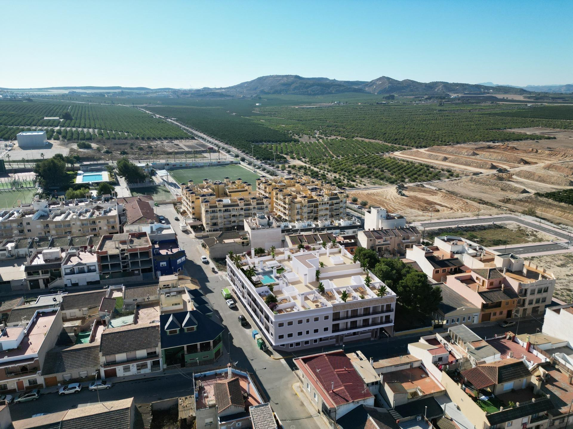 Apartamentos a estrenar con piscina, gimnasio y parking – Al
