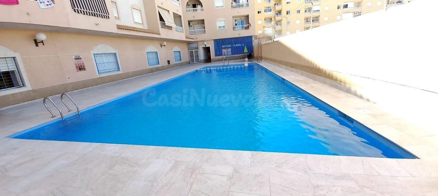 Luminoso apartamento de 2 dormitorios con piscina y terraza – El Molino, Torrevieja
