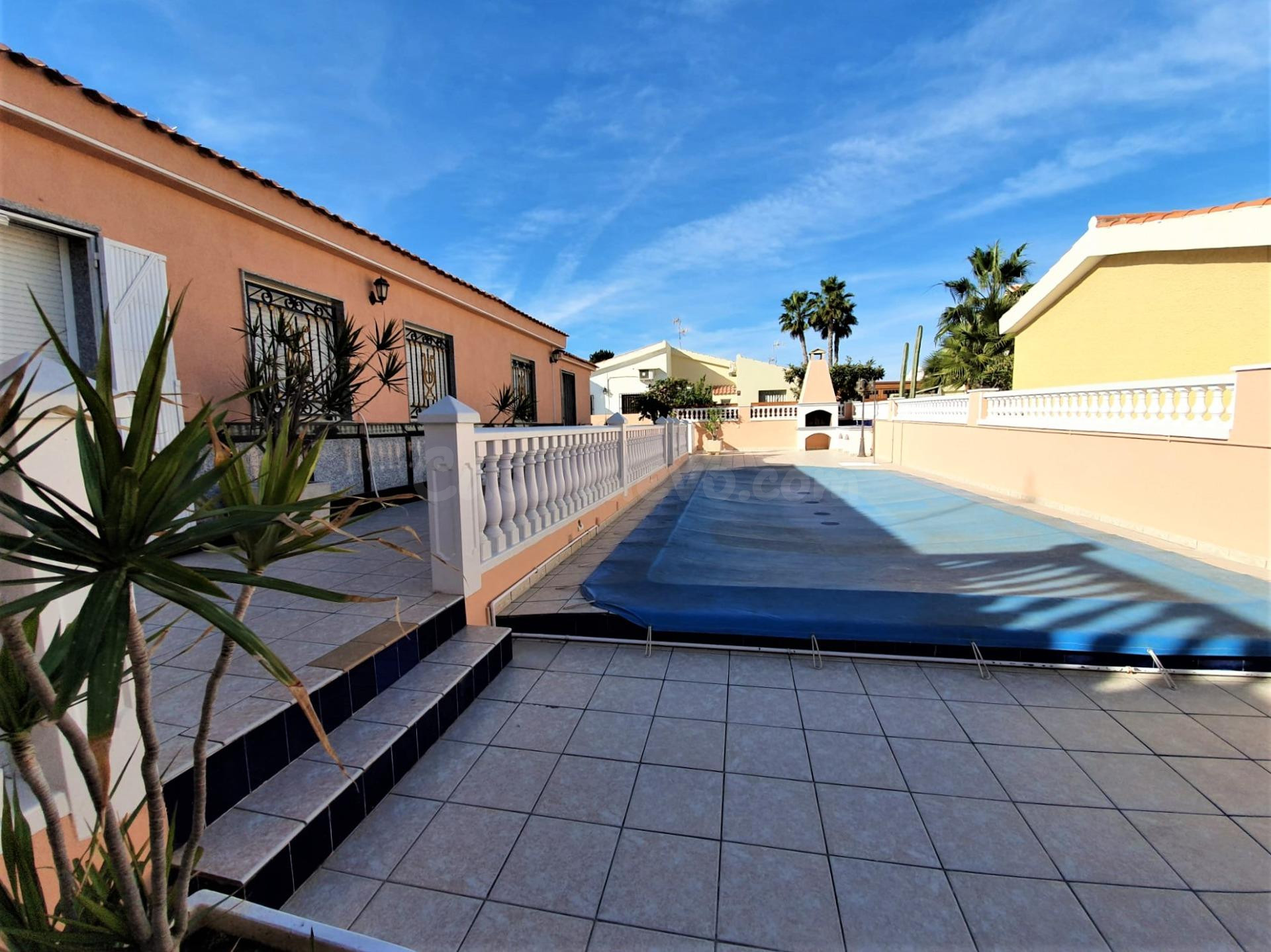 Chalet Independiente con Alquiler Opción de Compra
