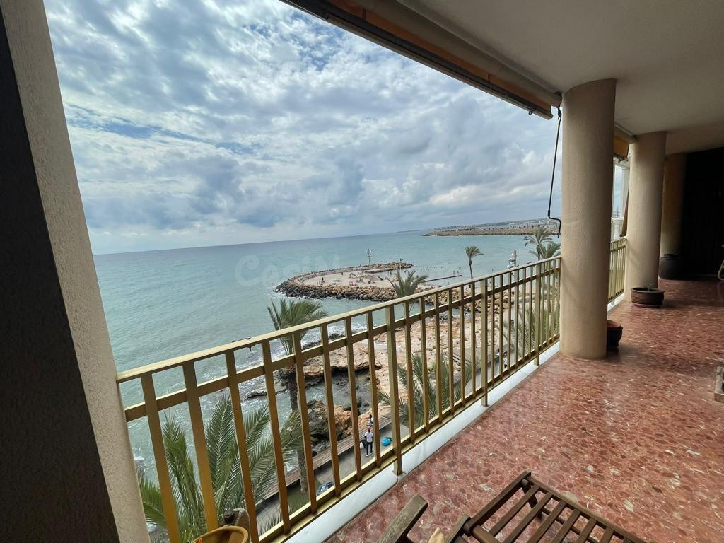 Vivienda Primera Linea con Vistas Frontales.