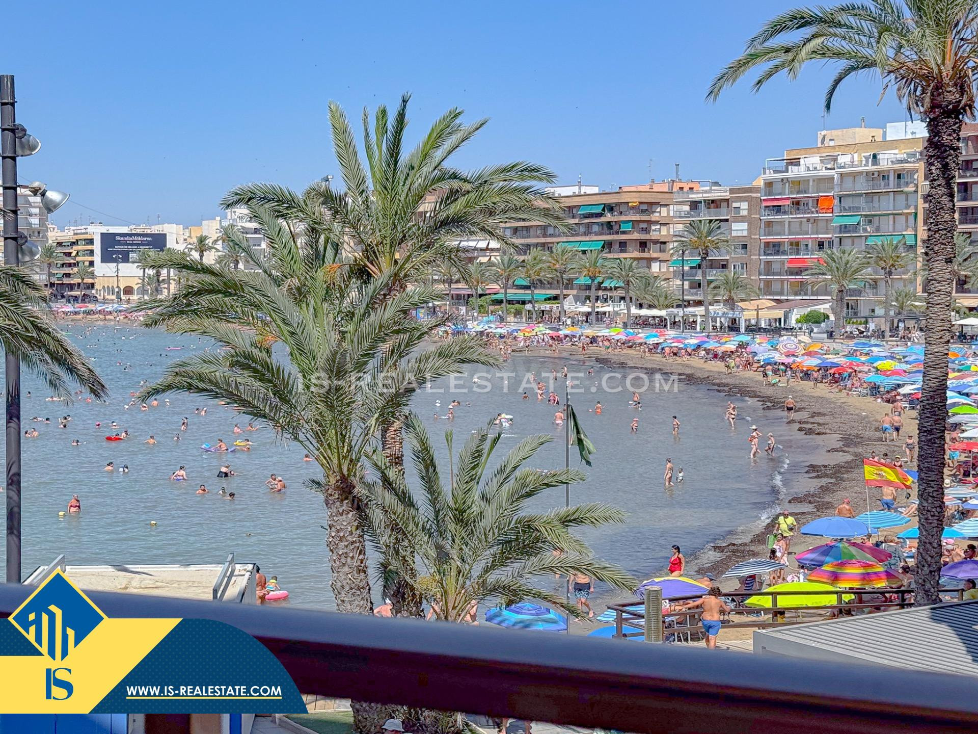 Primerísima Línea de Playa del Cura! Estupendo apartamento con impresionantes vistas frontales al mar + Piscina comunitaria