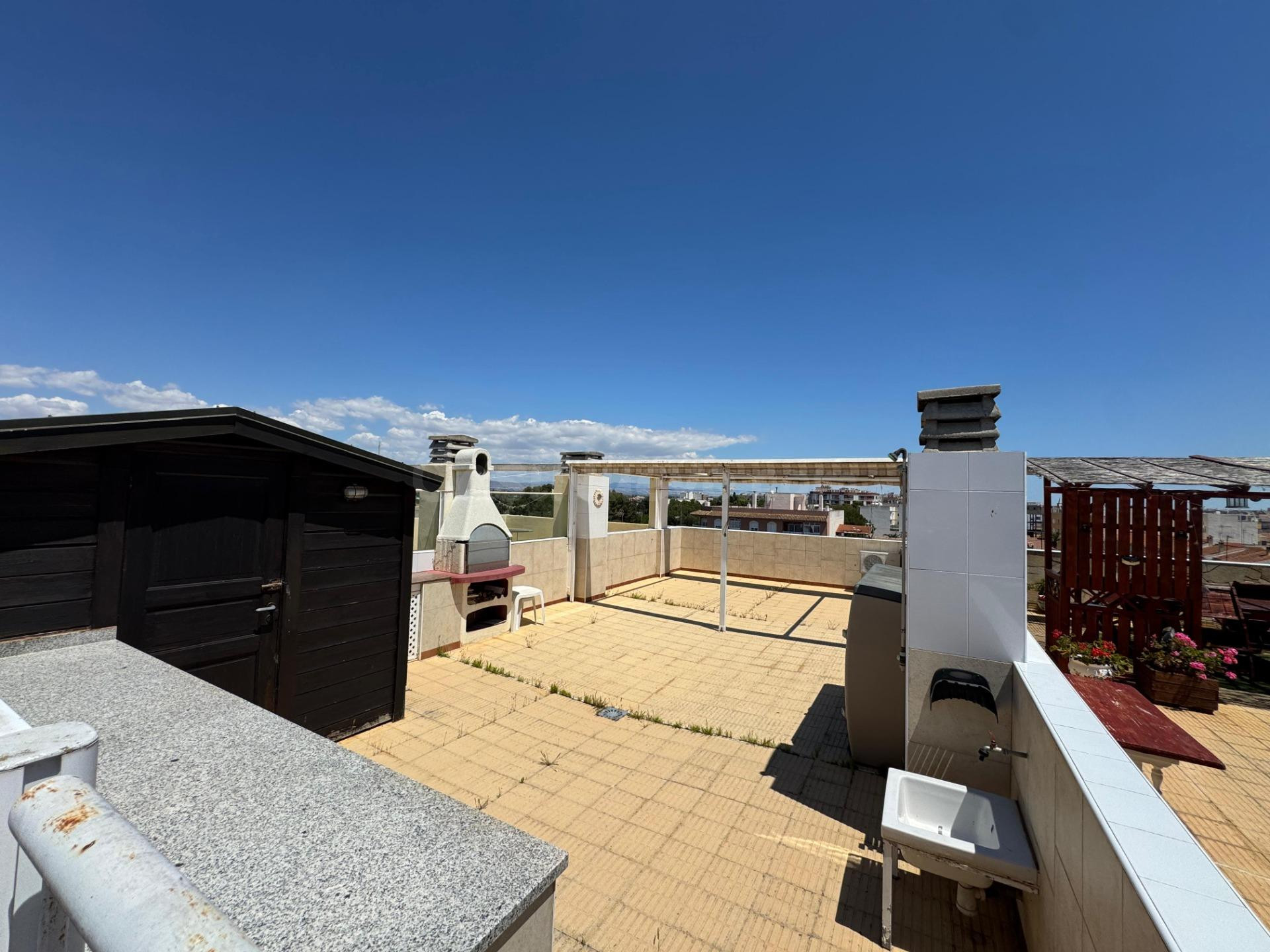 Encantador Apartamento en Almoradí con terraza y piscina