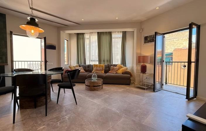 Moderno Piso de 3 Dormitorios con Balcon en Palma