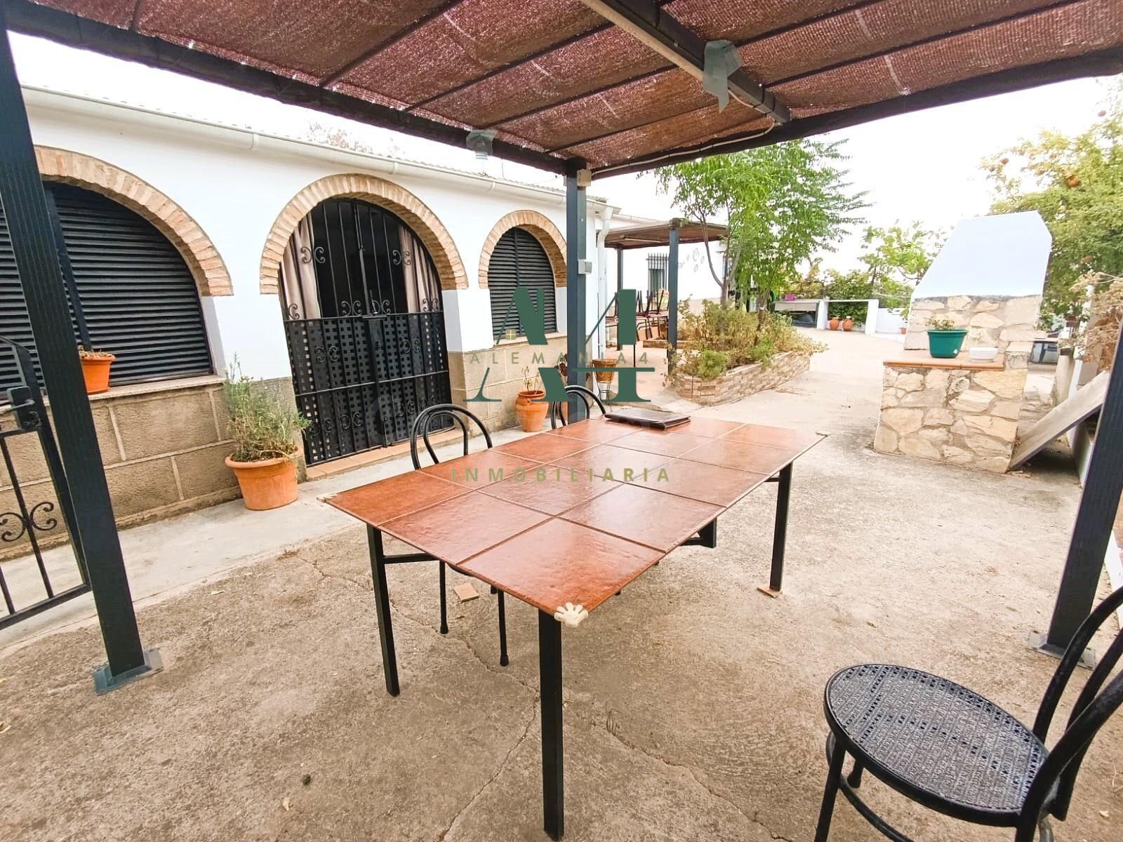 Casa de campo en el polígono industrial del monte del Casar 