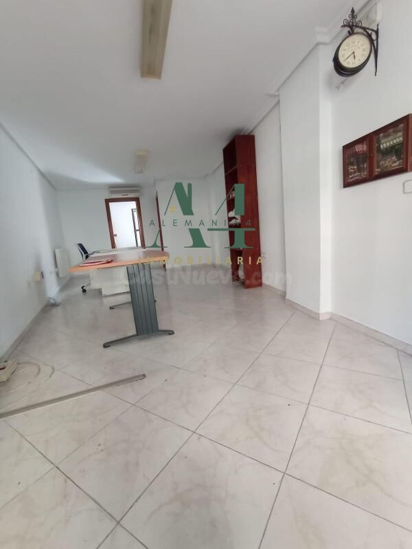 2 locales unidos junto a Obispo Galarza