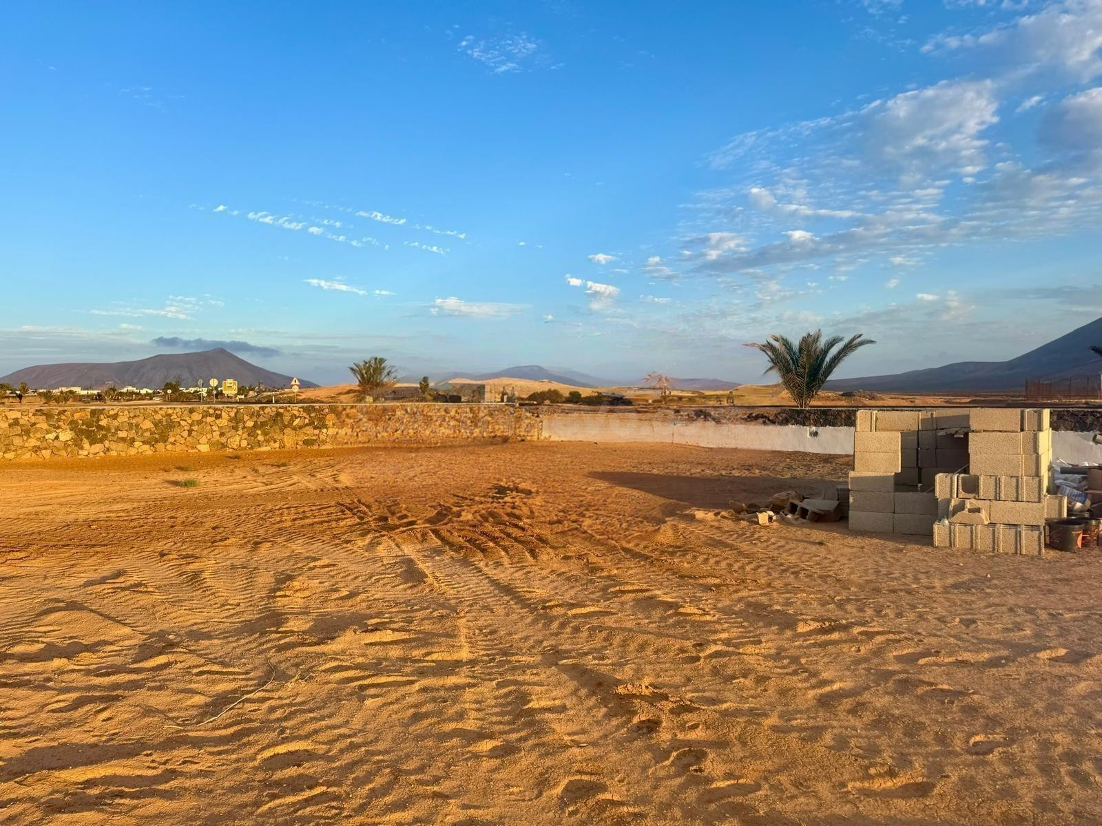 Terreno Urbanizable en La Oliva – Una Oportunidad Única