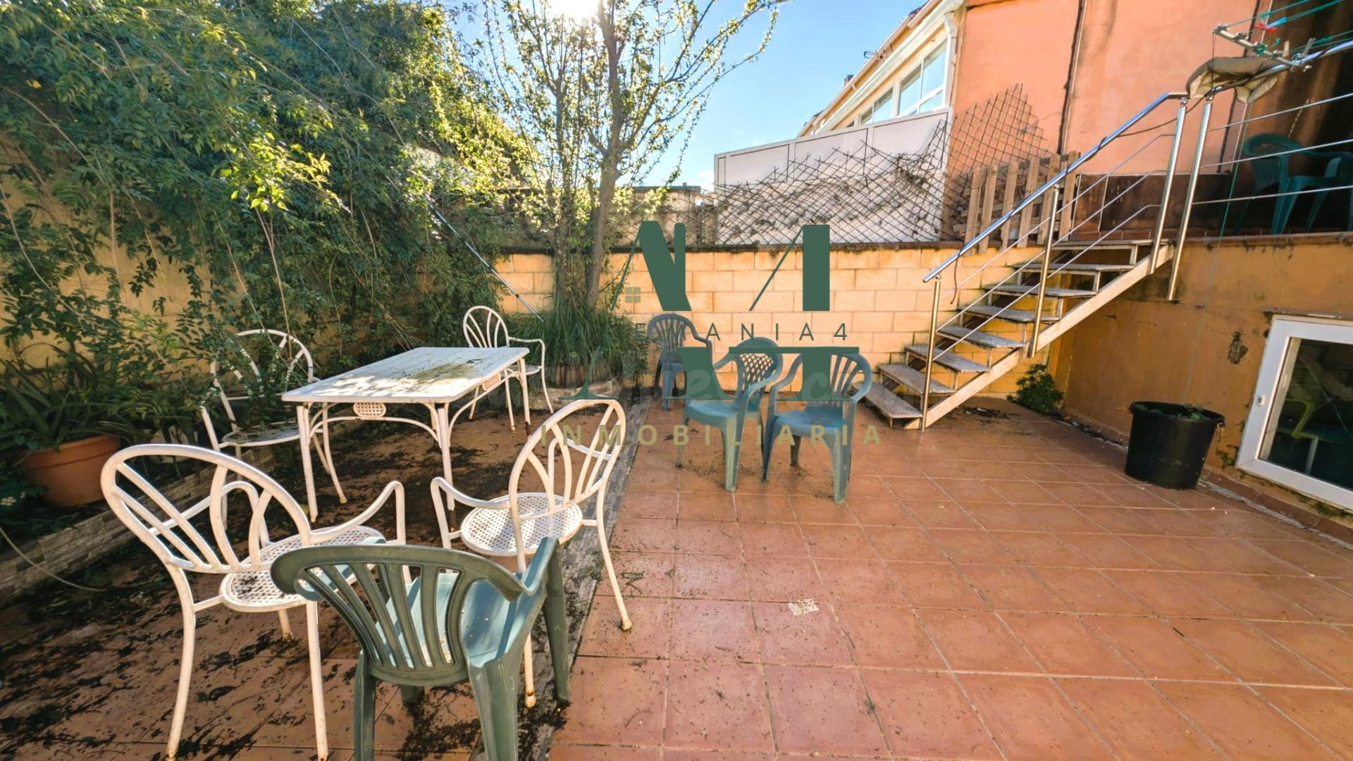 Adosado en la cañada