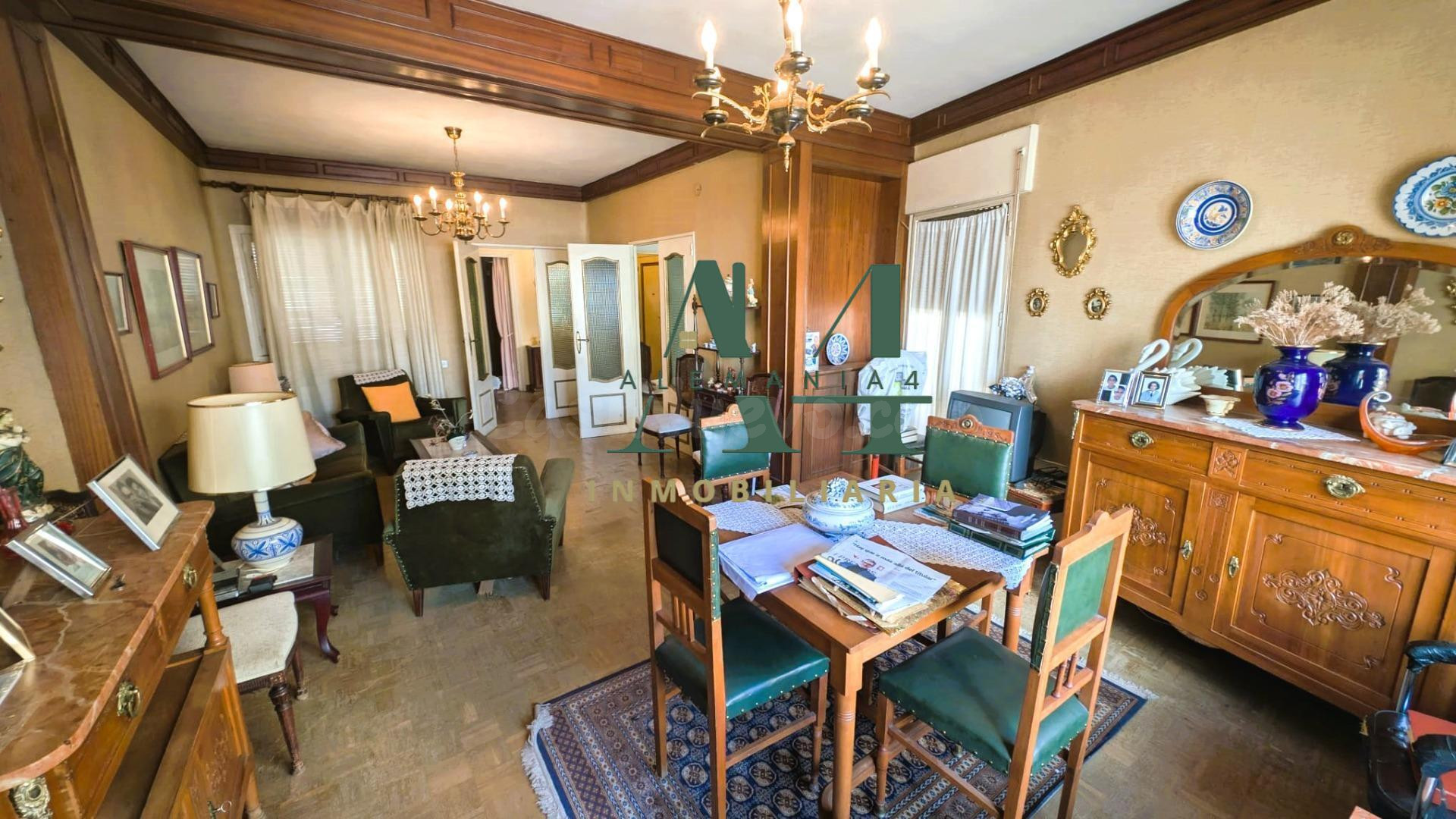 Piso Señorial para reformar en pleno centro de Cáceres