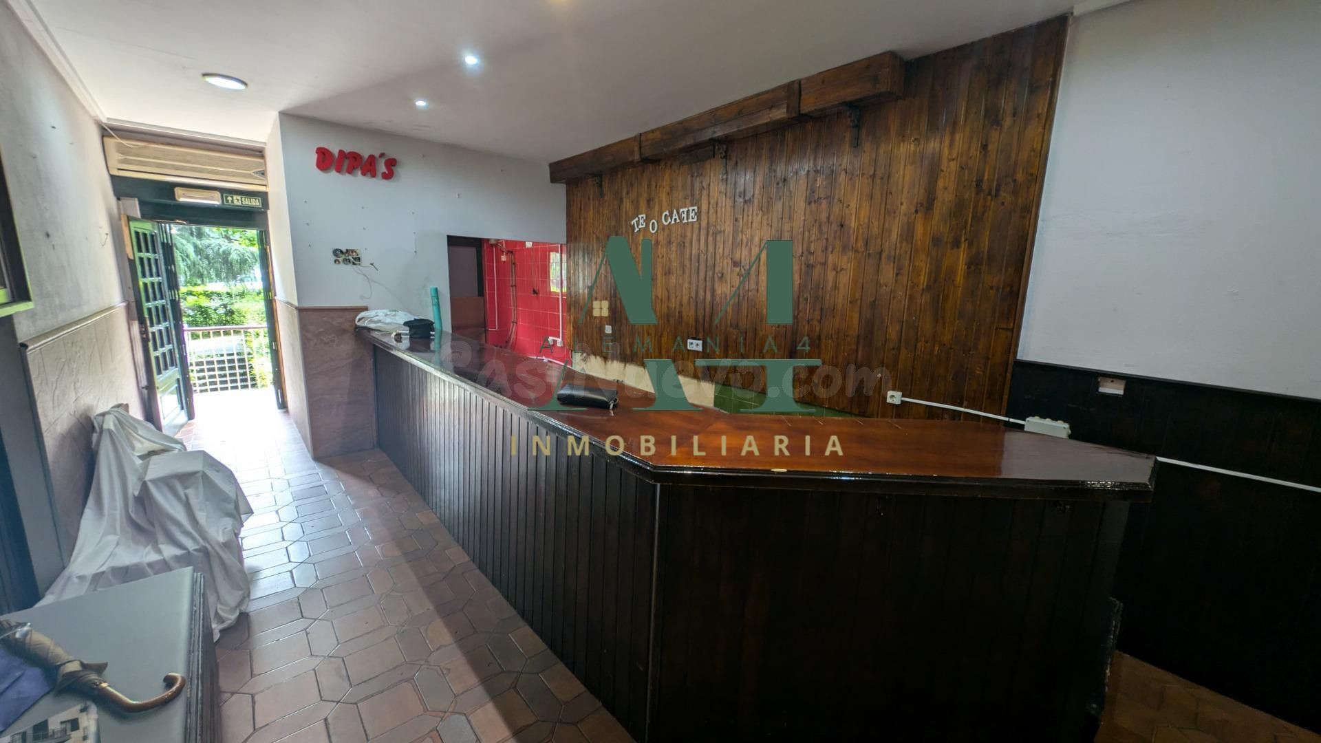 Local en Venta en el Corazón de Cáceres - Oportunidad Única
